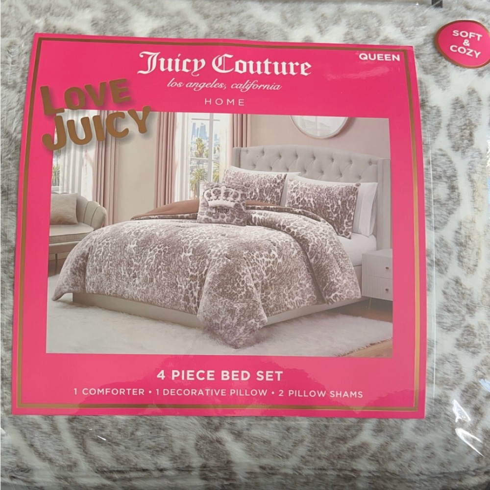 Juicy Couture 4 Piece Cheetah Print Bed Set!